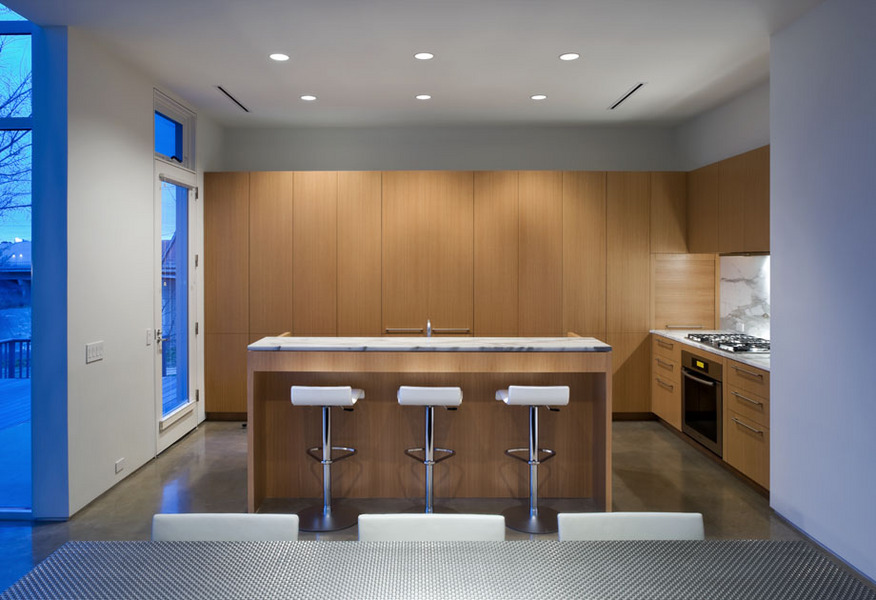 51 Vanguard Way | Morrison Seifert Murphy - 2007