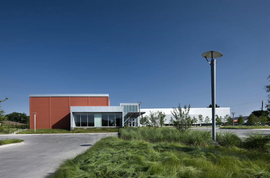 Lochwood Branch - Dallas Public Library 2010 | Meyer Scherer & Rockcastle