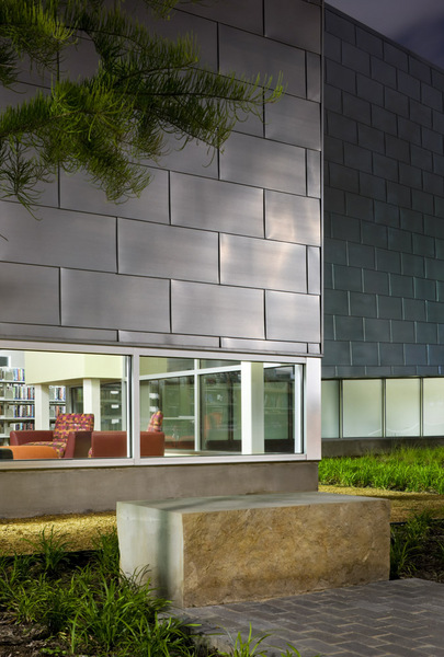 Lochwood Branch - Dallas Public Library 2010 | Meyer Scherer & Rockcastle