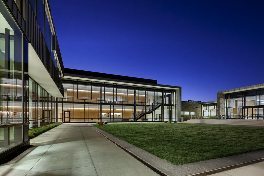 Thomas Jefferson Independent School - 2011 | Joplin, MO | Perkins+Will, Chicago
