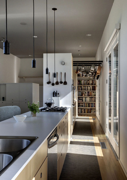 64 Vanguard Way - 2012 | Max Levy Architect