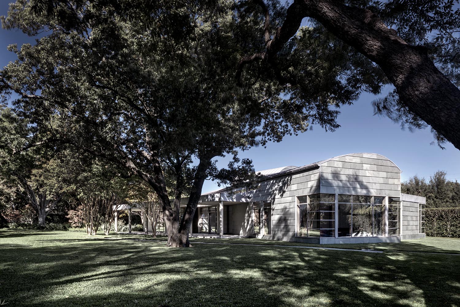 Private Art Gallery - Dallas | Booziotis & Company Architects - 2013