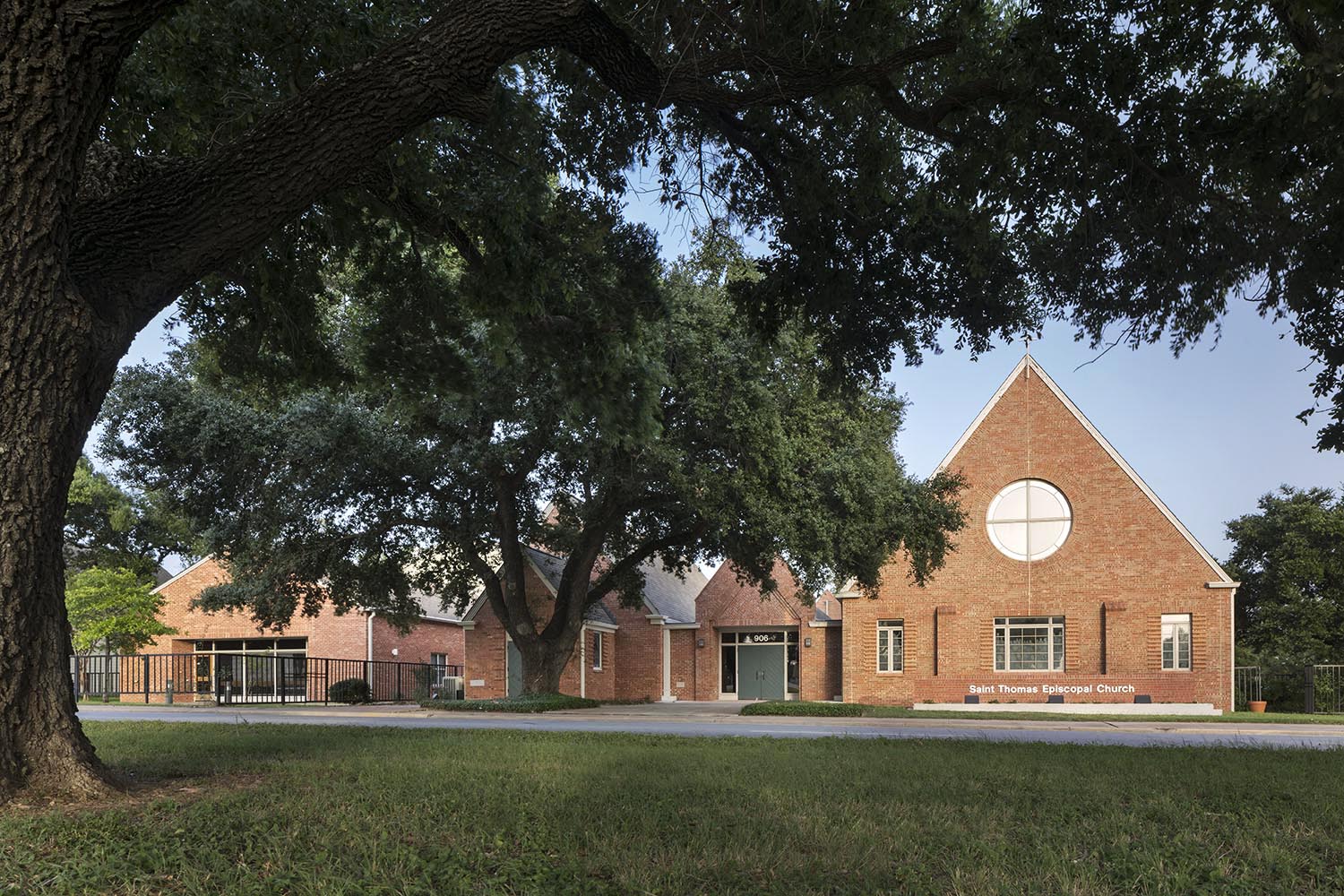 St Thomas Episcopal Church Renovation - 2014 | The Arkitex Studio