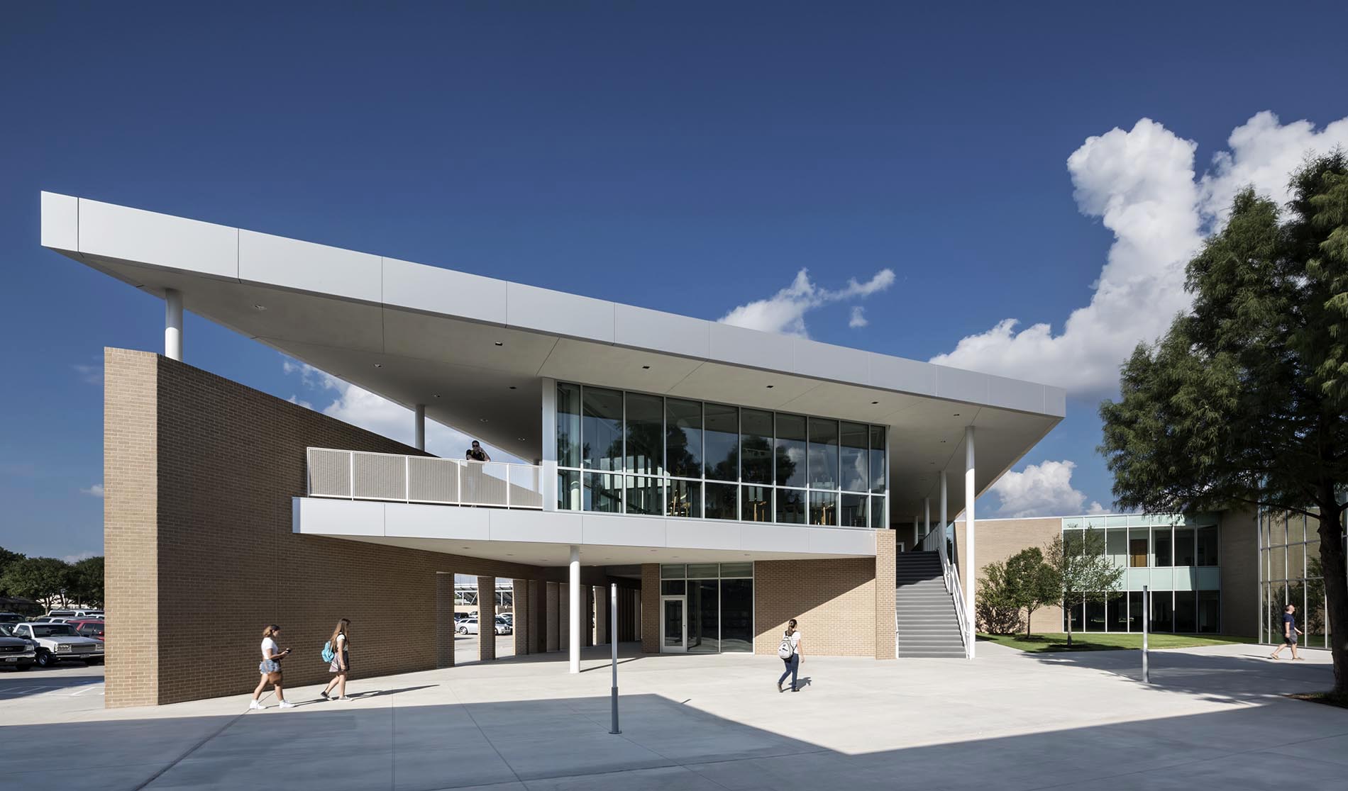 Bishop Lynch Arts & Athletics Complex - 2014 | Perkins+Will