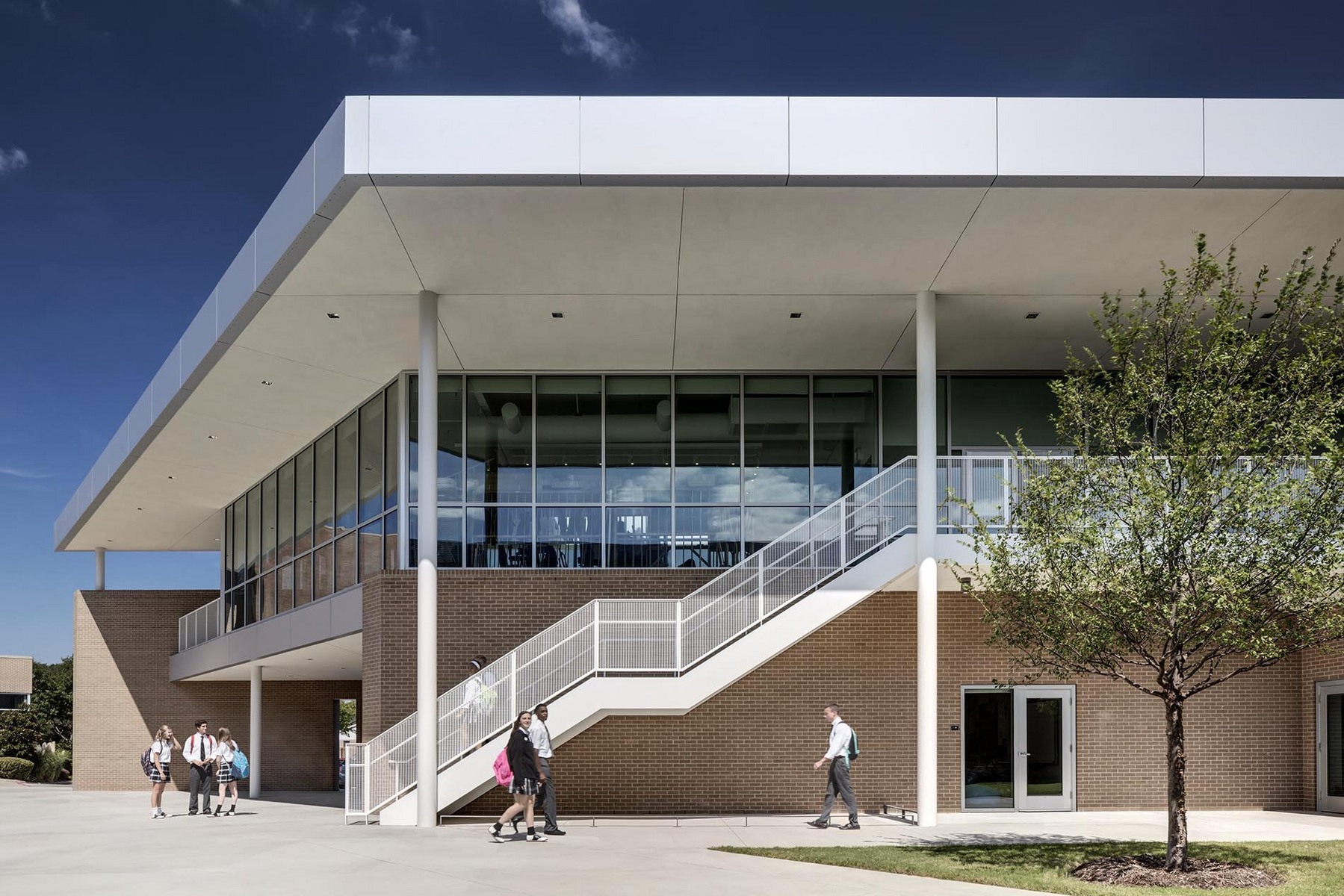Bishop Lynch Arts & Athletics Complex - 2014 | Perkins+Will