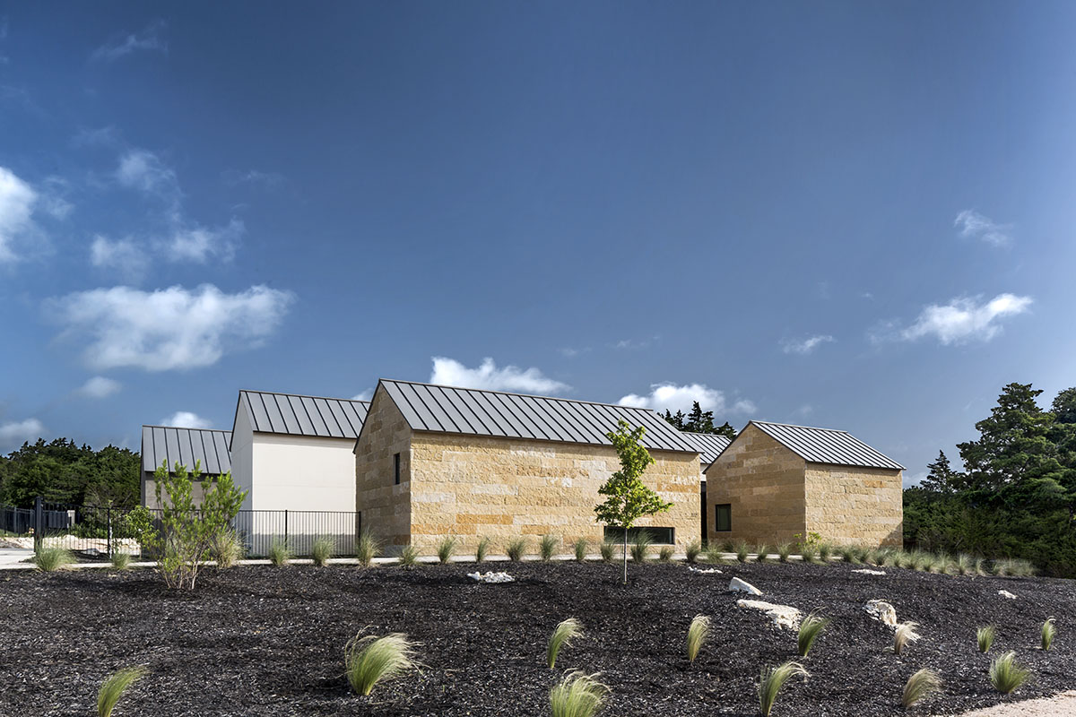 Cedar Hill Residence - 2015 |
Norman Ward Architect