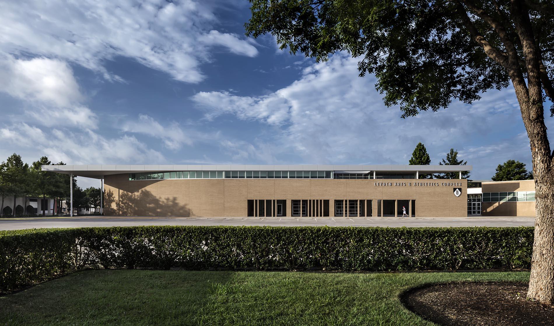 Bishop Lynch Arts & Athletics Complex - 2014 | Perkins+Will