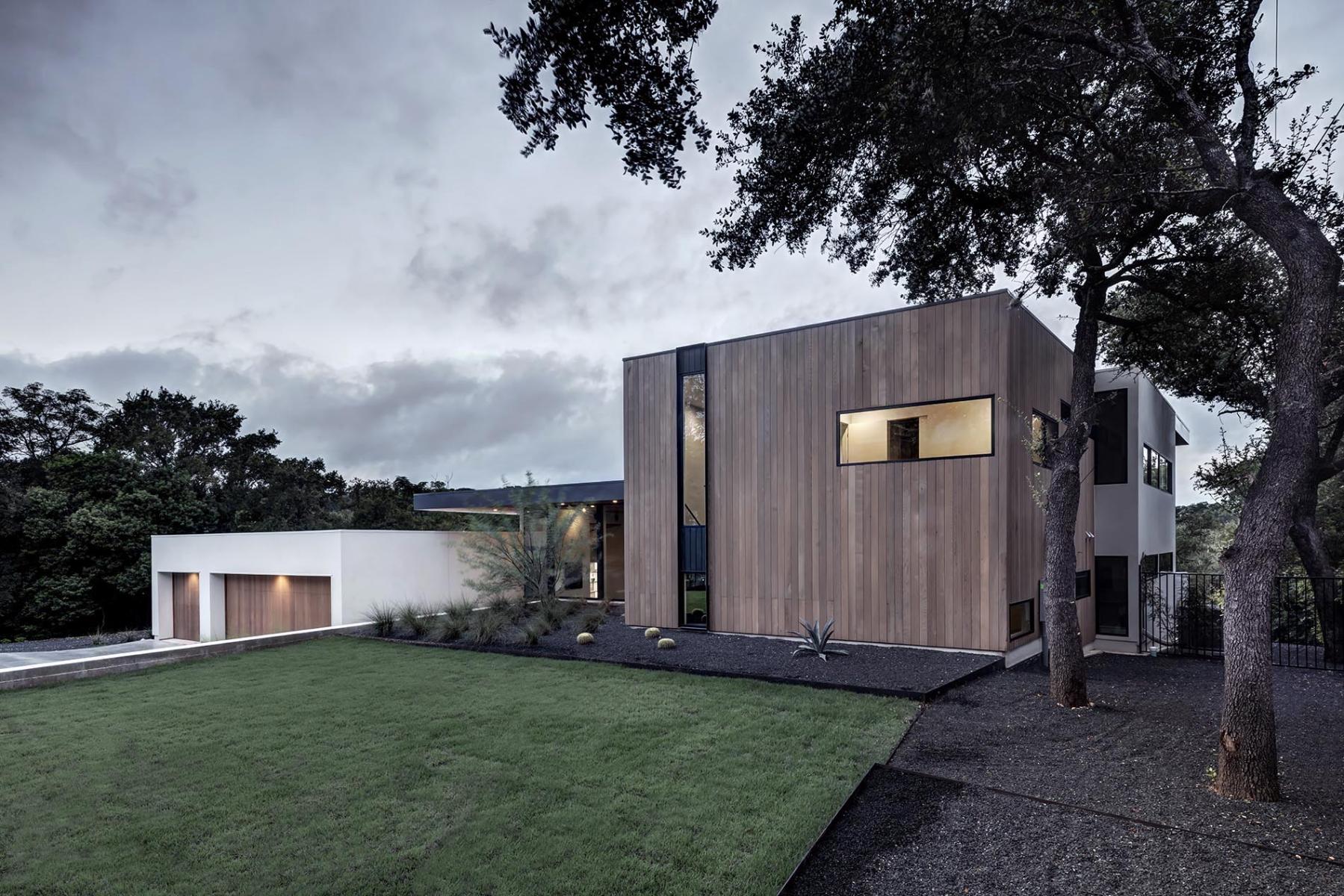 Bracketed Space House - Austin, TX | MF Architecture - 2016