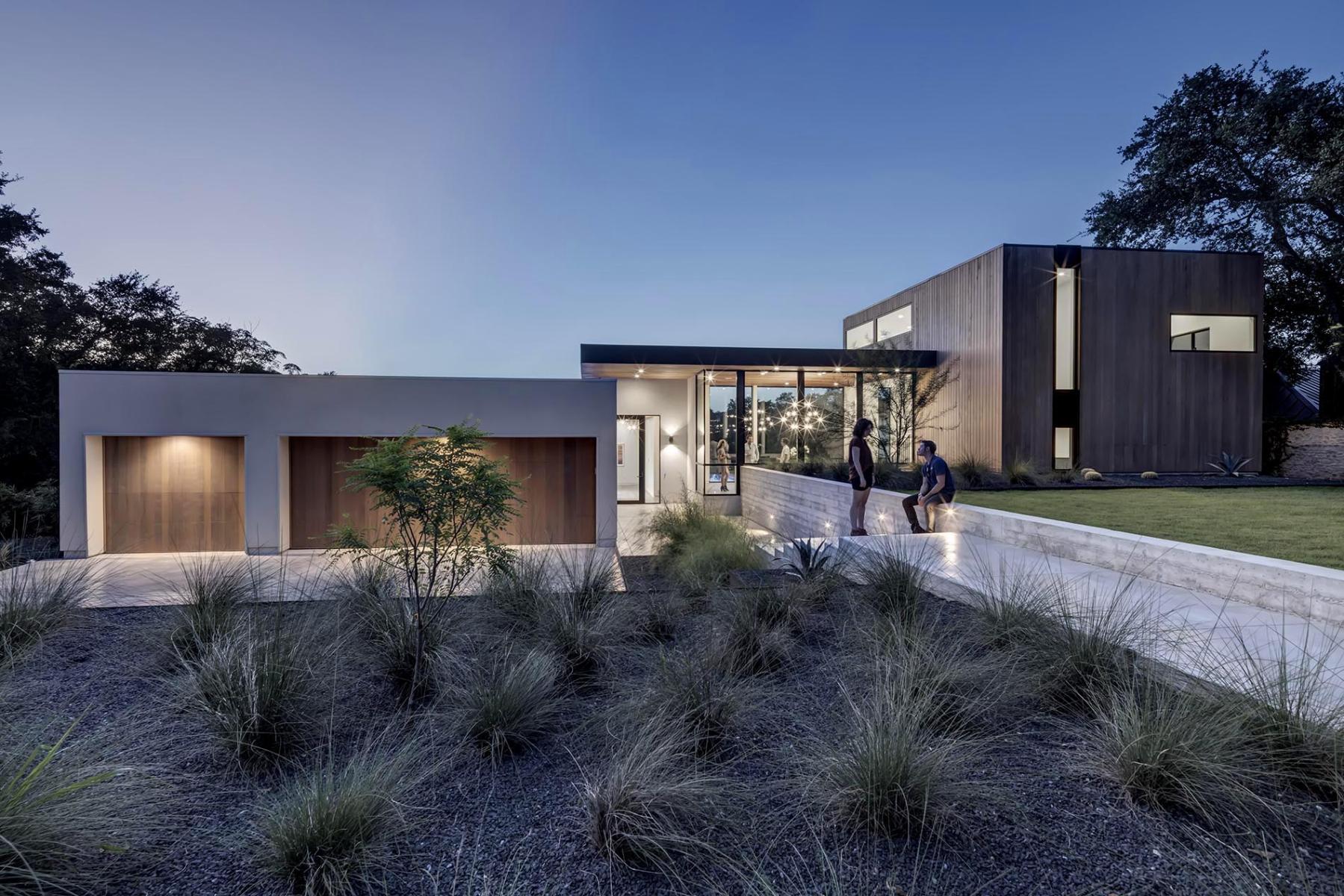 Bracketed Space House - Austin, TX | MF Architecture - 2016
