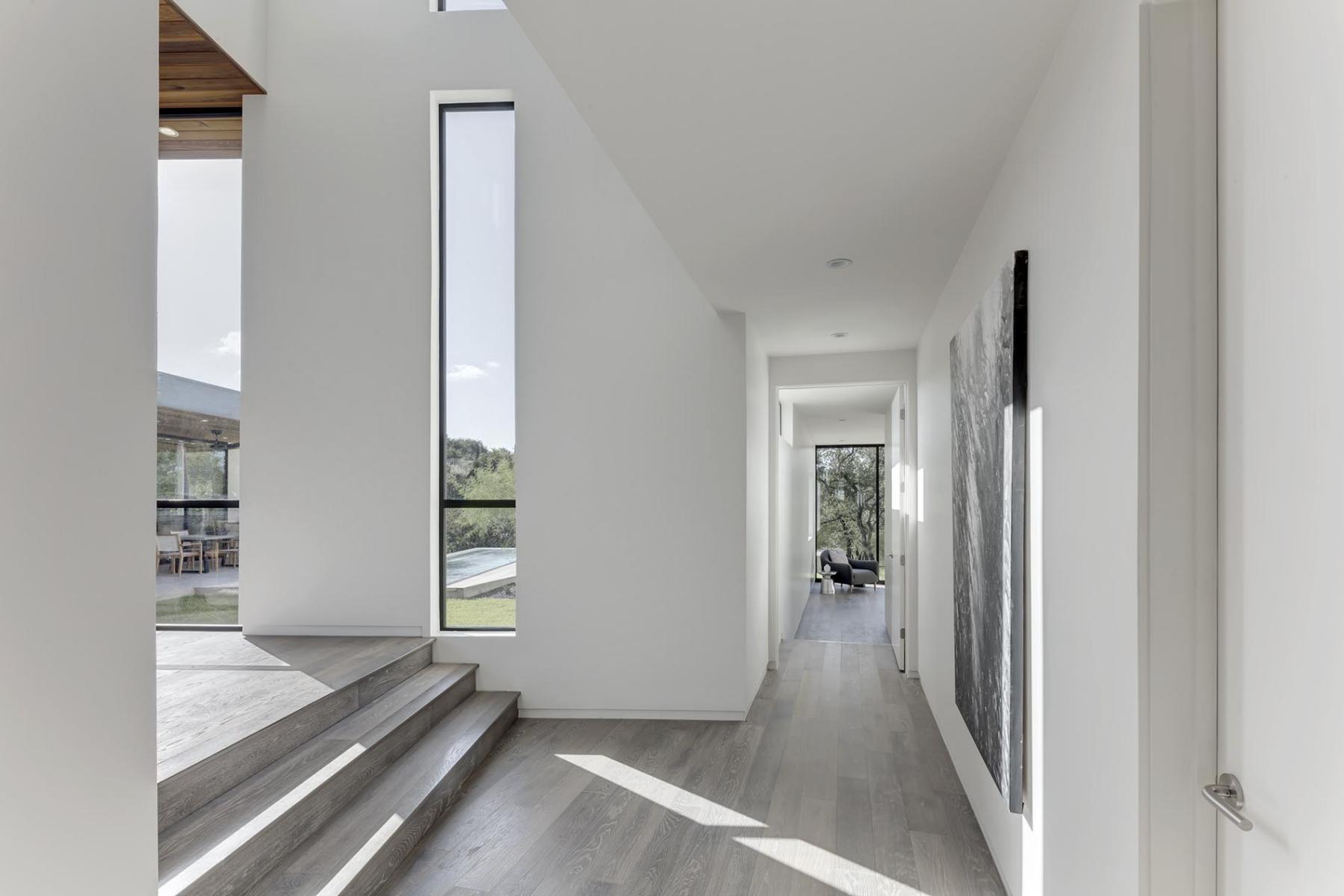 Bracketed Space House - Austin, TX | MF Architecture - 2016