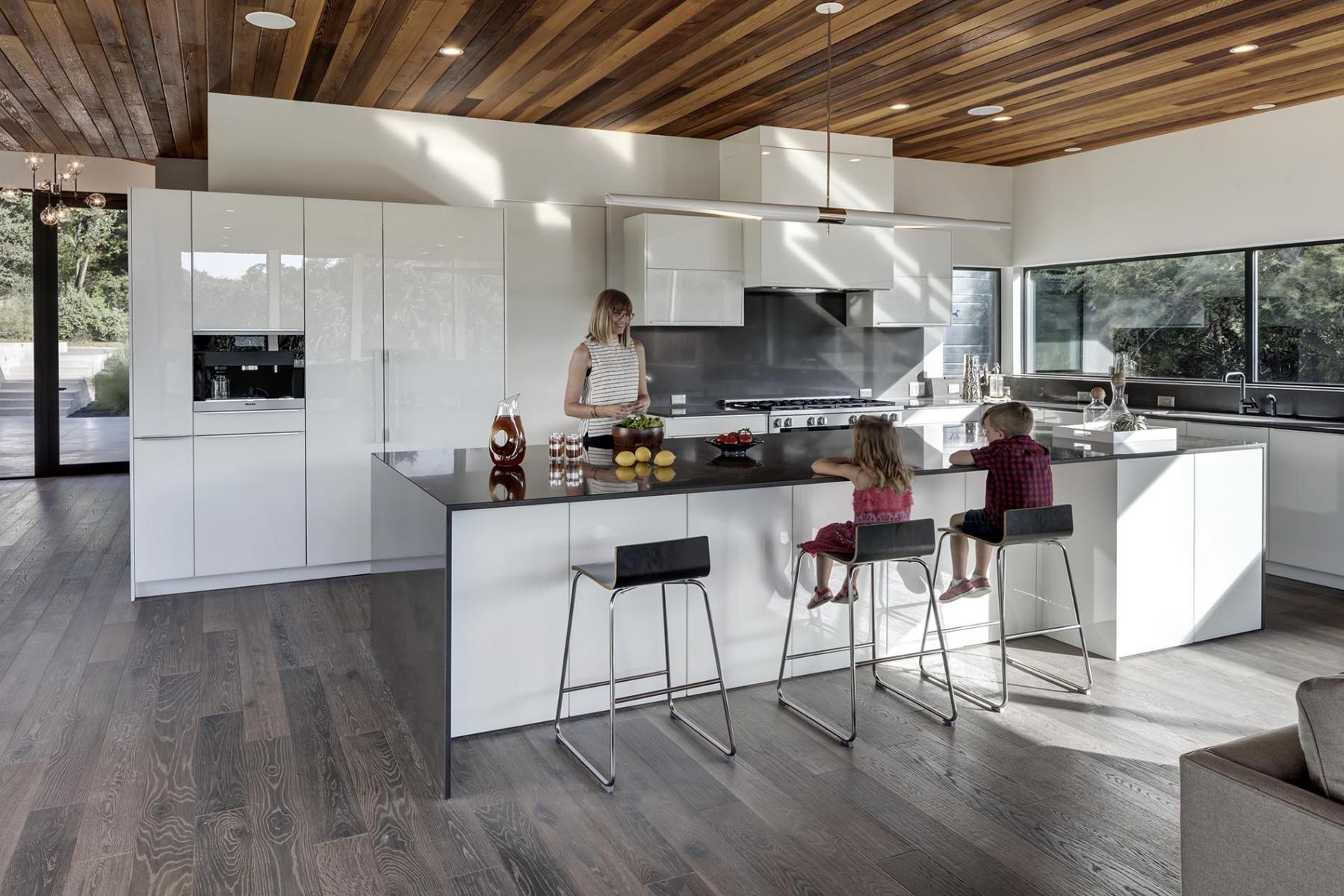 Bracketed Space House - Austin, TX | MF Architecture - 2016