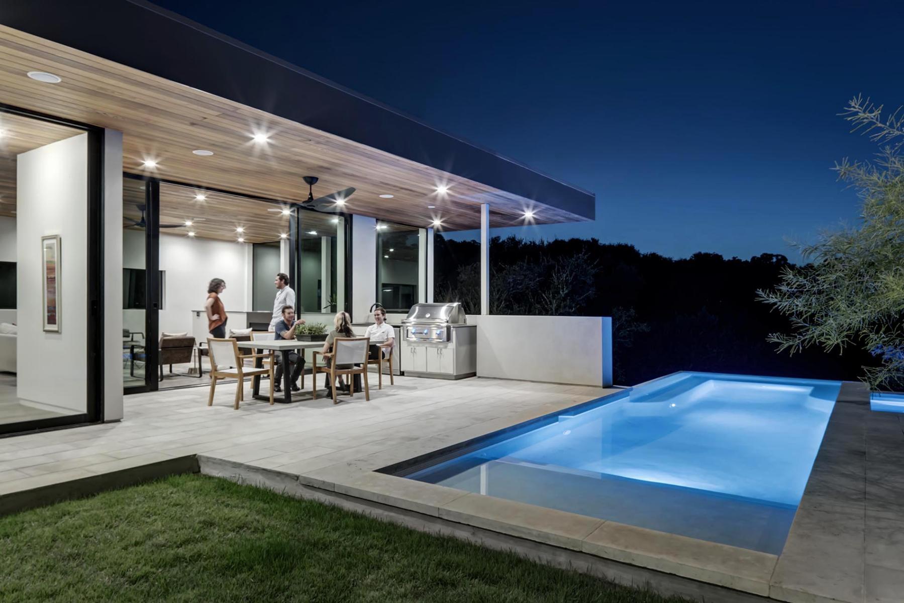 Bracketed Space House - Austin, TX | MF Architecture - 2016