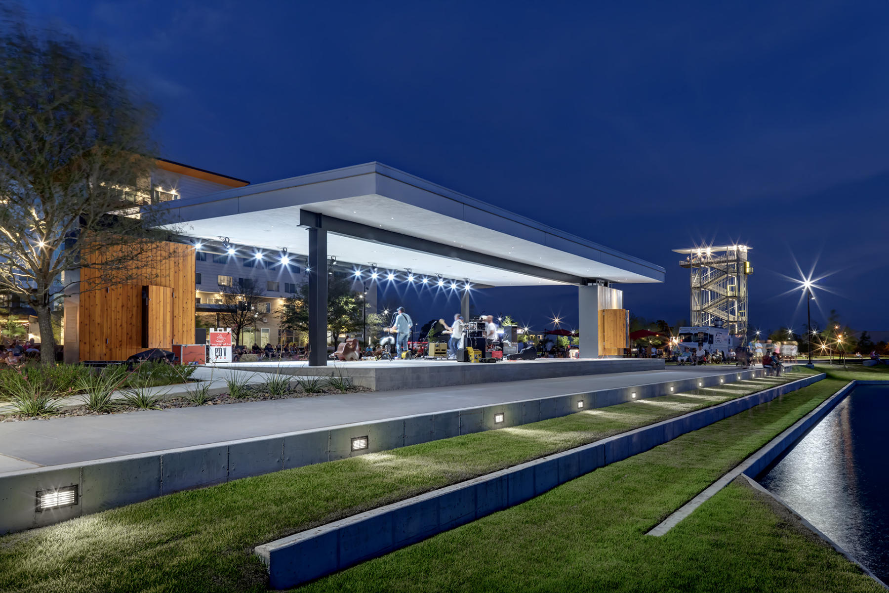 Atlas Walk & Pavilion - 2017 | Nelsen Partners | Vaughn Construction