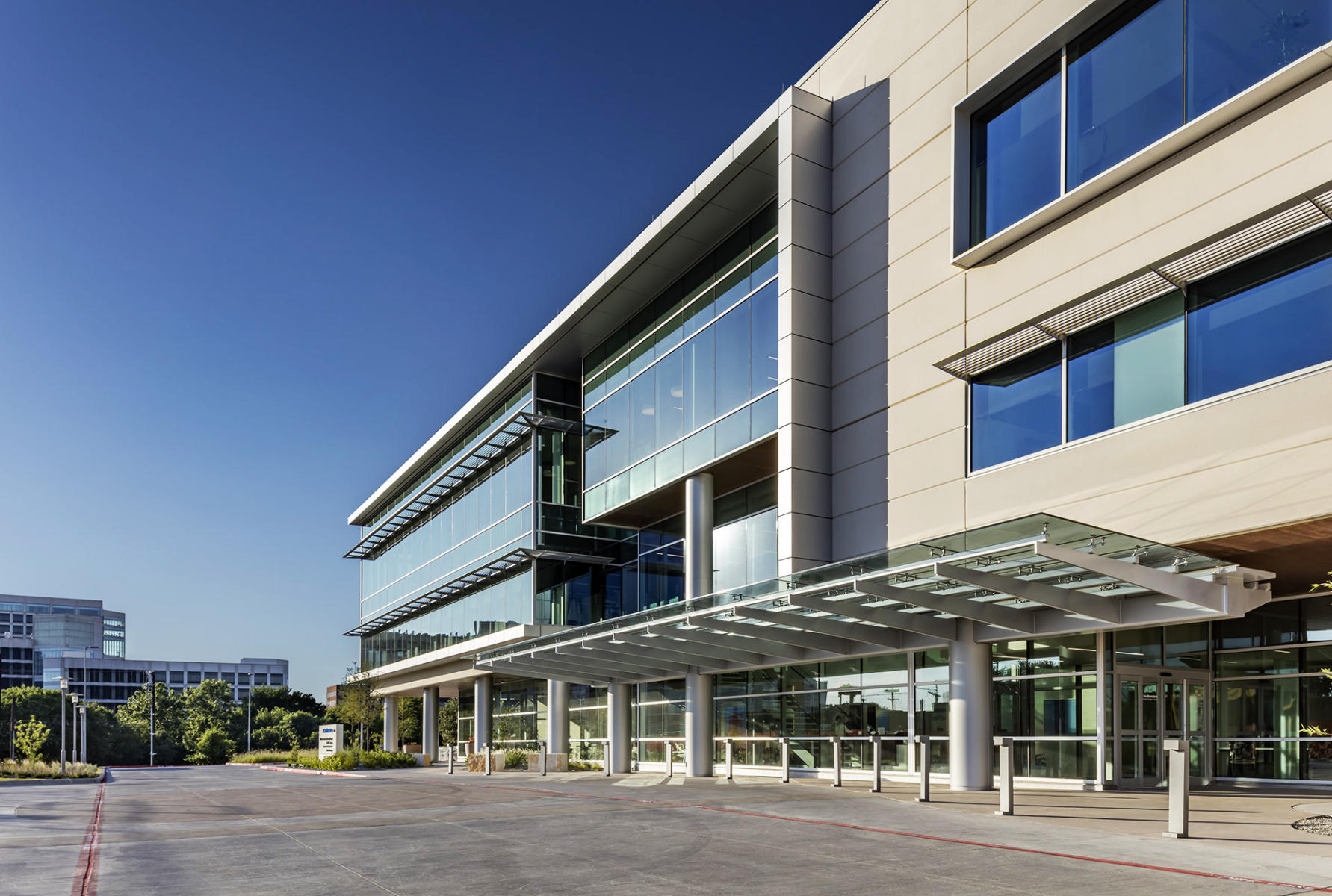 UTSW - Oncology - 2017 |Perkins+Will | Whiting-Turner Construction