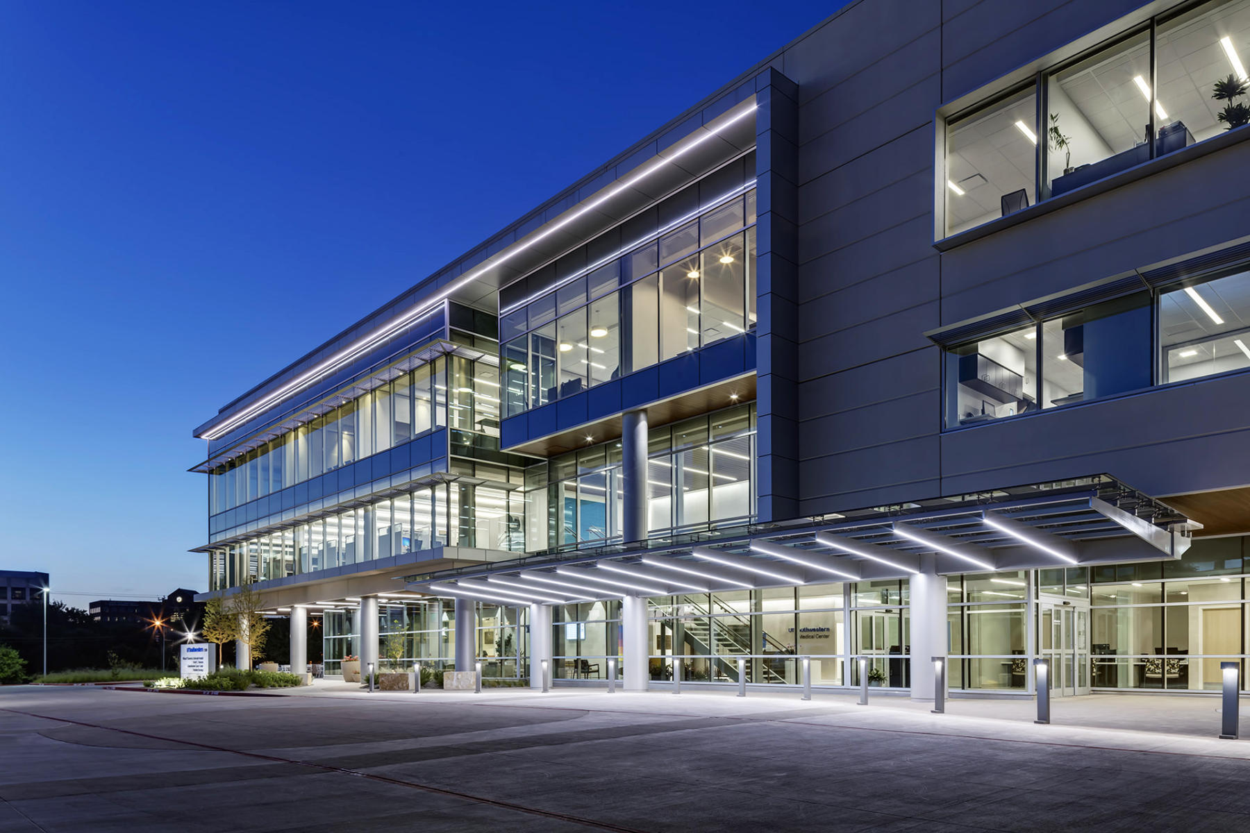UTSW - Oncology - 2017 |Perkins+Will | Whiting-Turner Construction