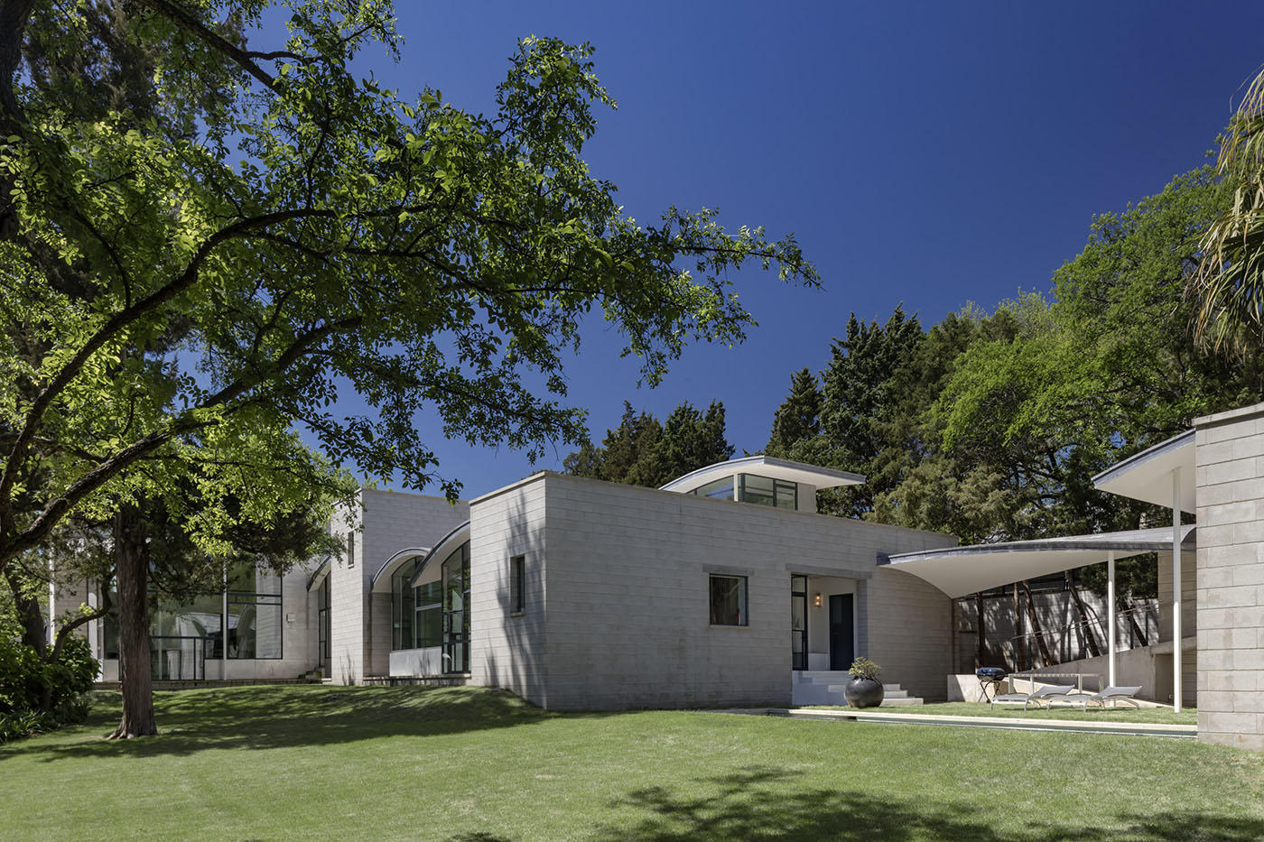 Stretto House - Steven Holl Architect - 1992 | Addition - Max Levy Architect - 2017