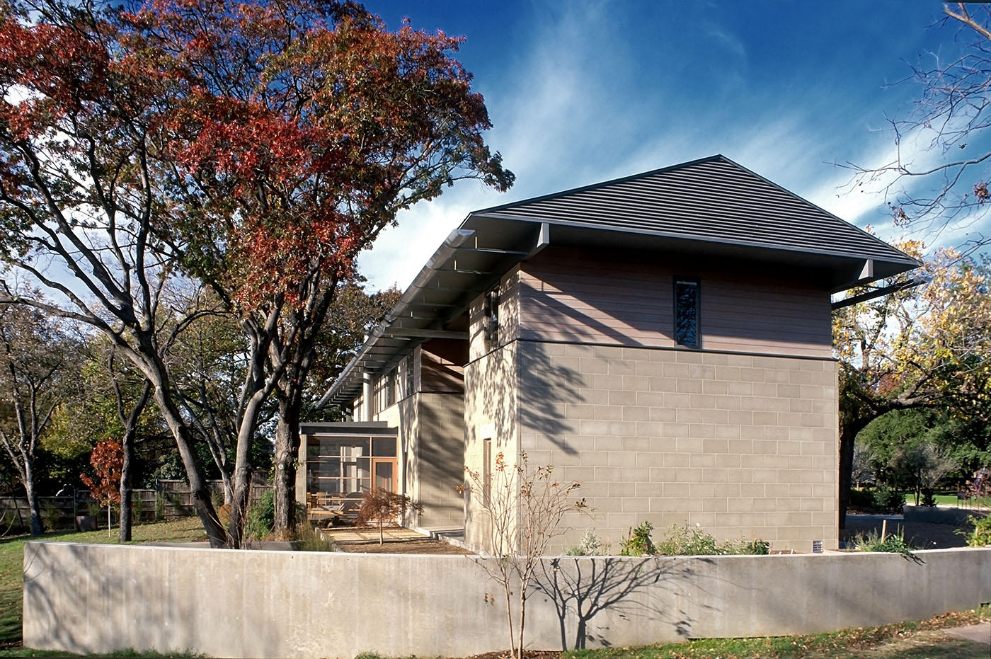 House by a Pond - 2000 | Max Levy FAIA