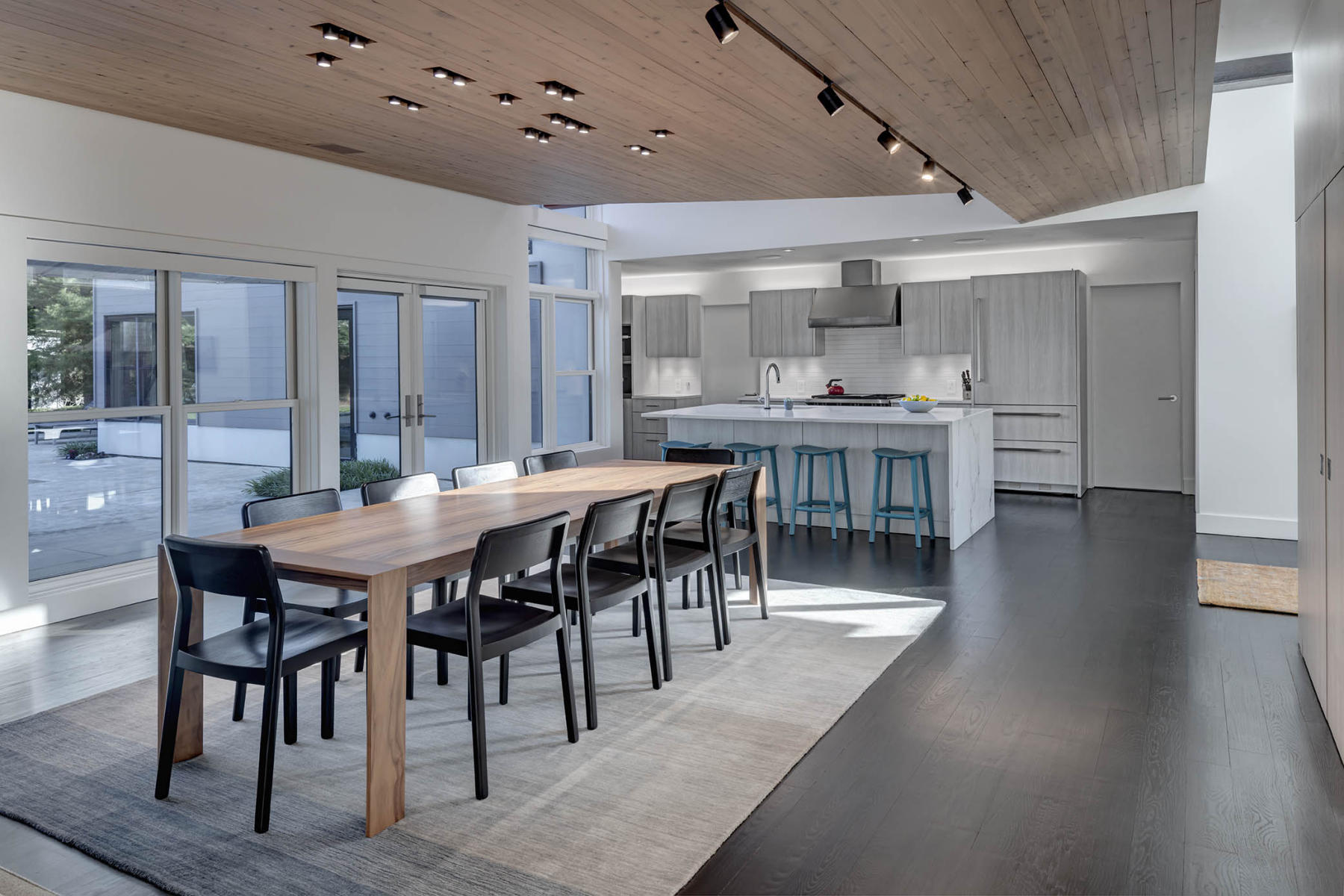 Bluffview Residence | Mapos Architects