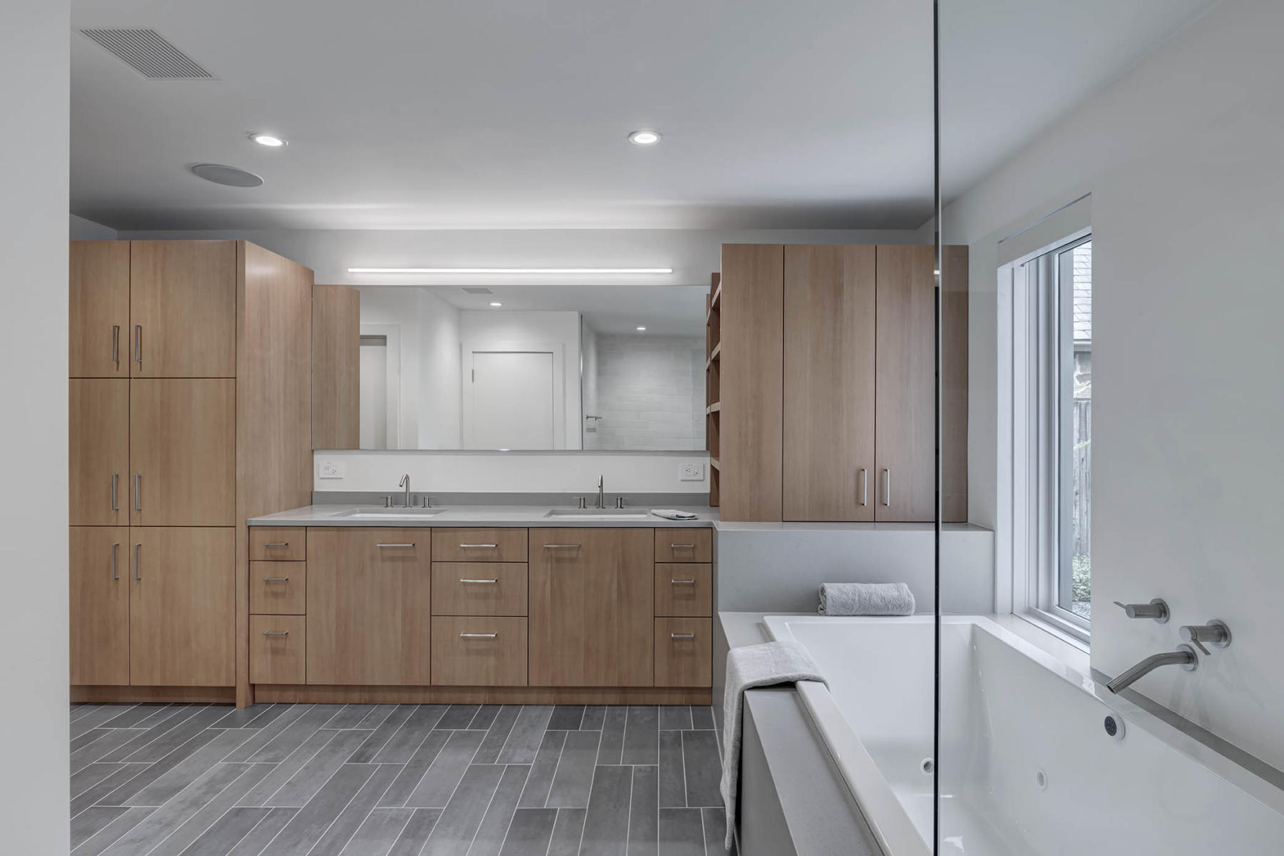 Bluffview Residence | Mapos Architects