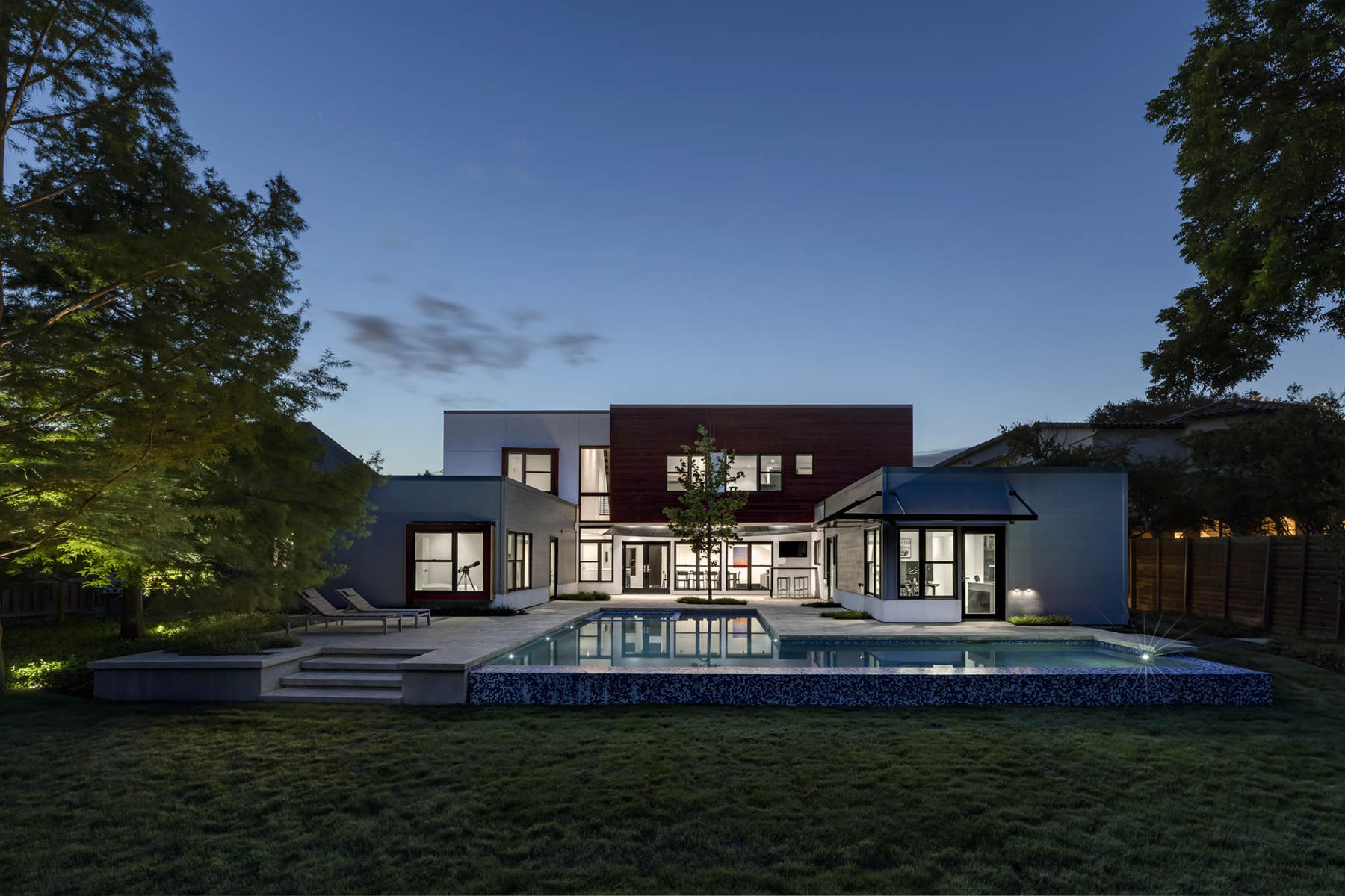 Bluffview Residence | Mapos Architects
