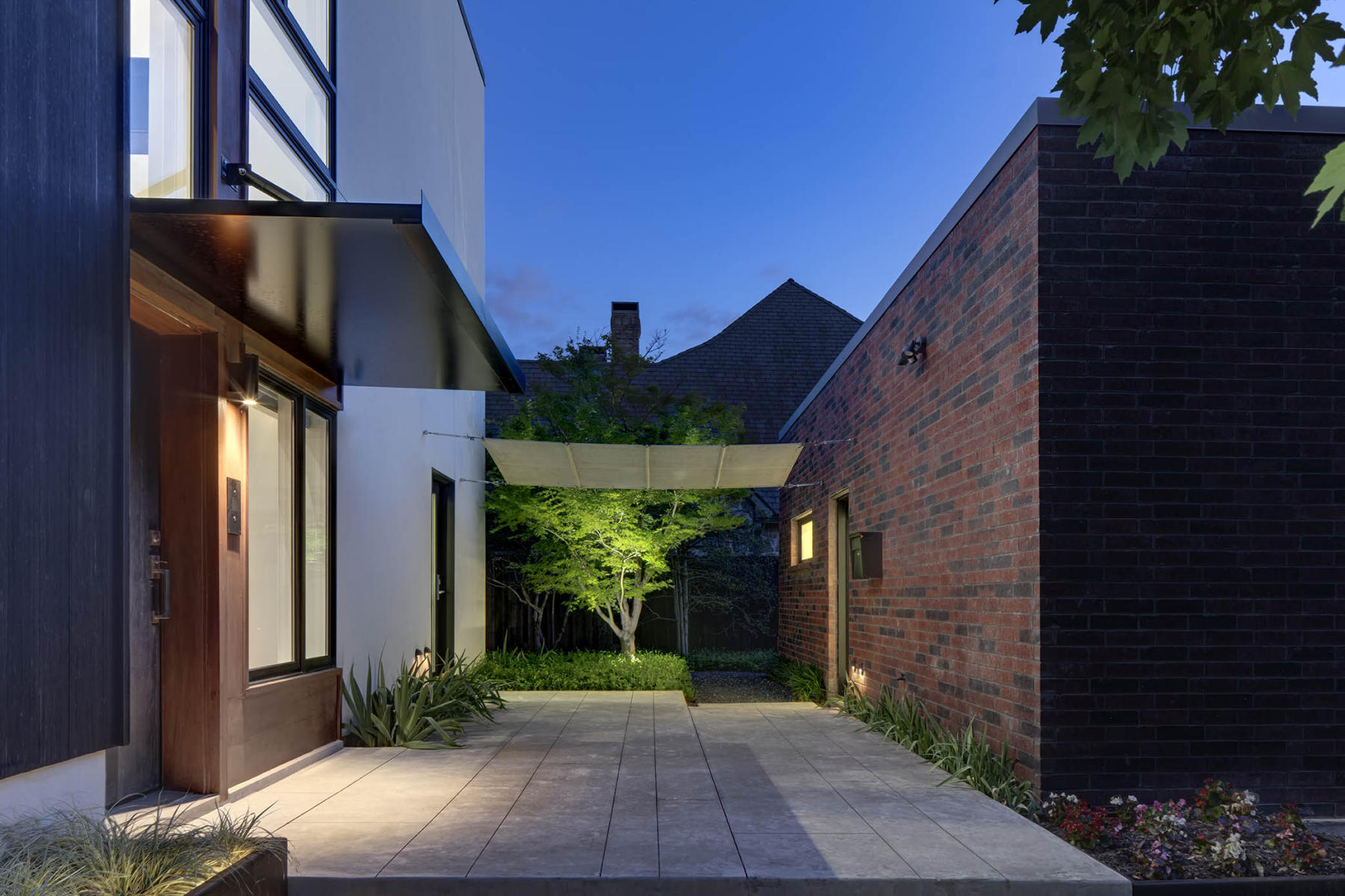Bluffview Residence | Mapos Architects