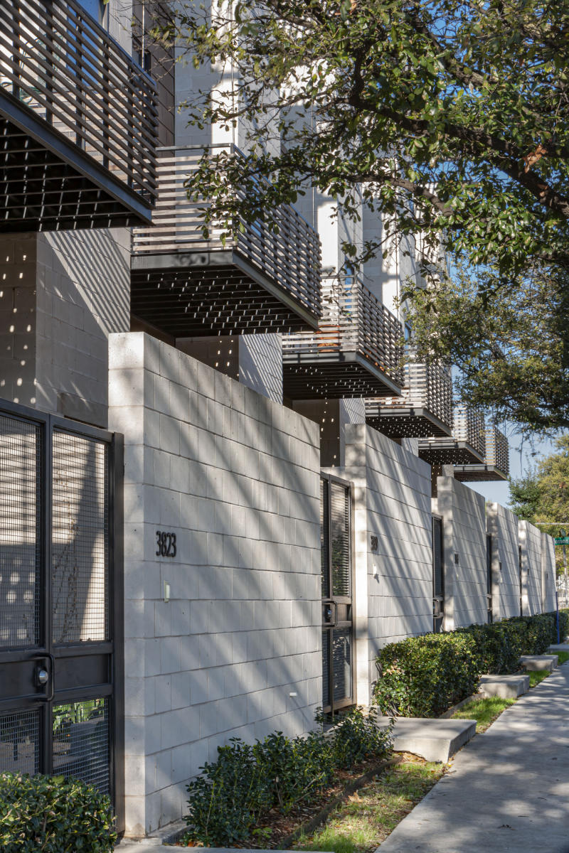 Commerce Street | Ron Wommack FAIA - 2005