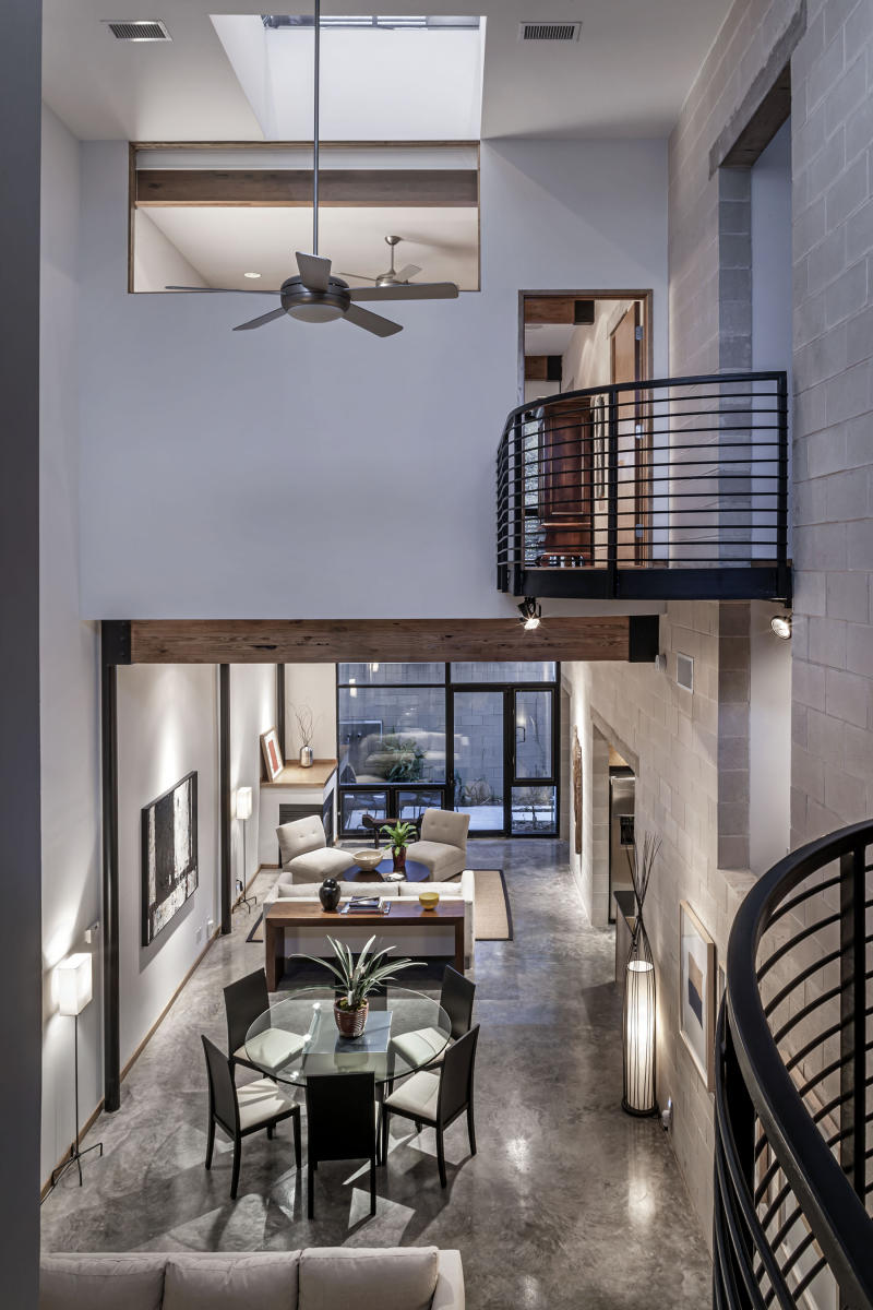 Commerce Street | Ron Wommack FAIA - 2005