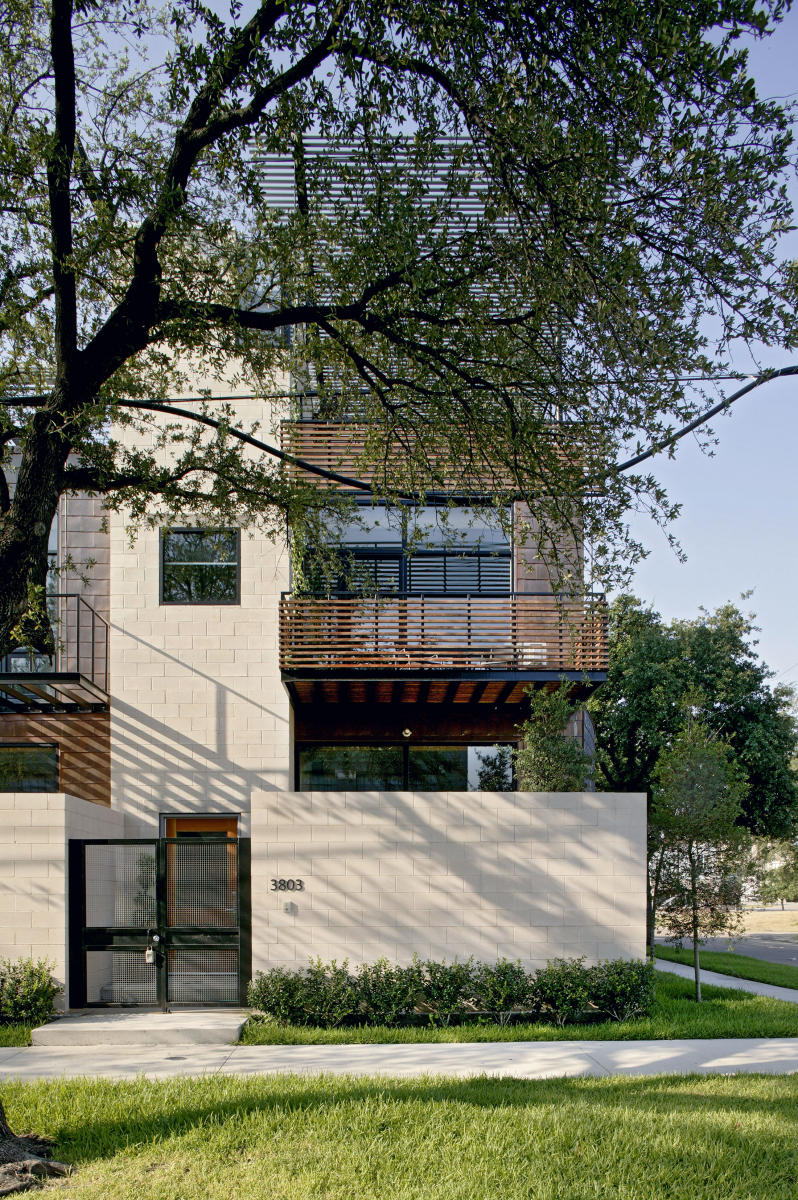 Commerce Street | Ron Wommack FAIA - 2005