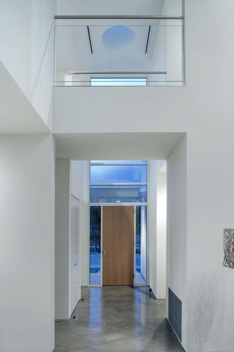 51 Vanguard Way | Morrison Seifert Murphy - 2007